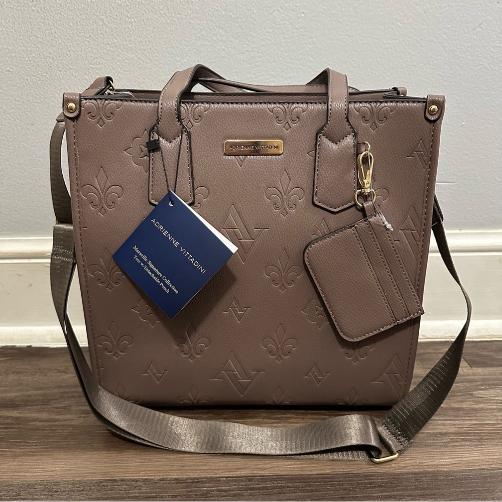 ADRIENNE VITTADINI Tote
With Detachable Pouch Color Mushroom NEW - Picture 2 of 12